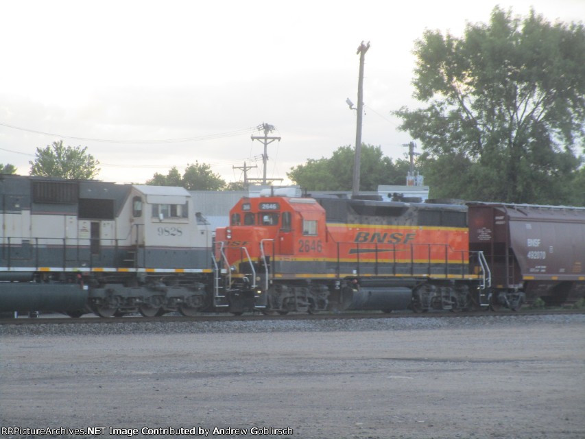 BNSF 2646 Infront